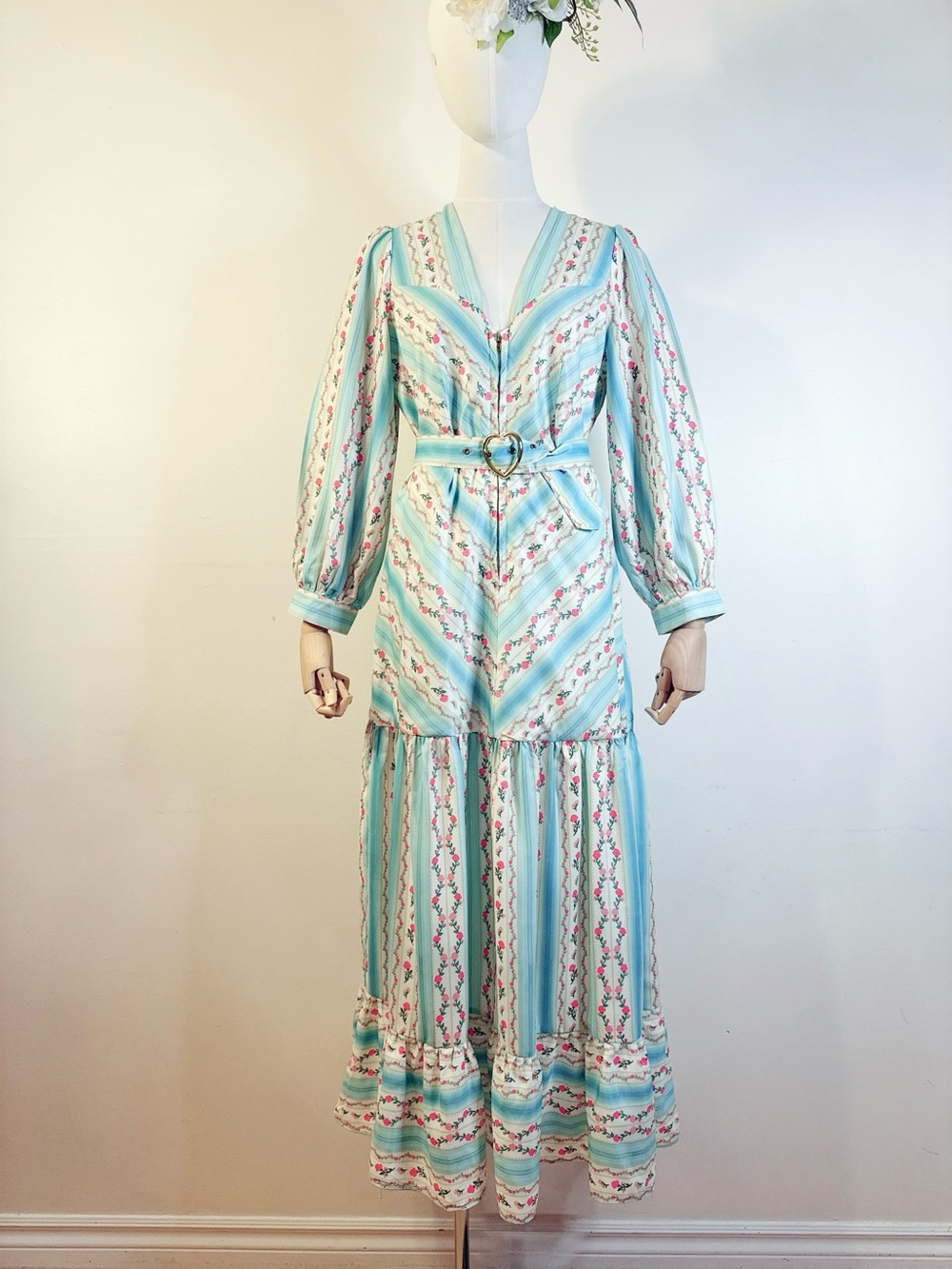 ๐ผ Pastel Blue Floral Maxi Dress with Heart Belt ๐ผ - Picture 2 of 12
